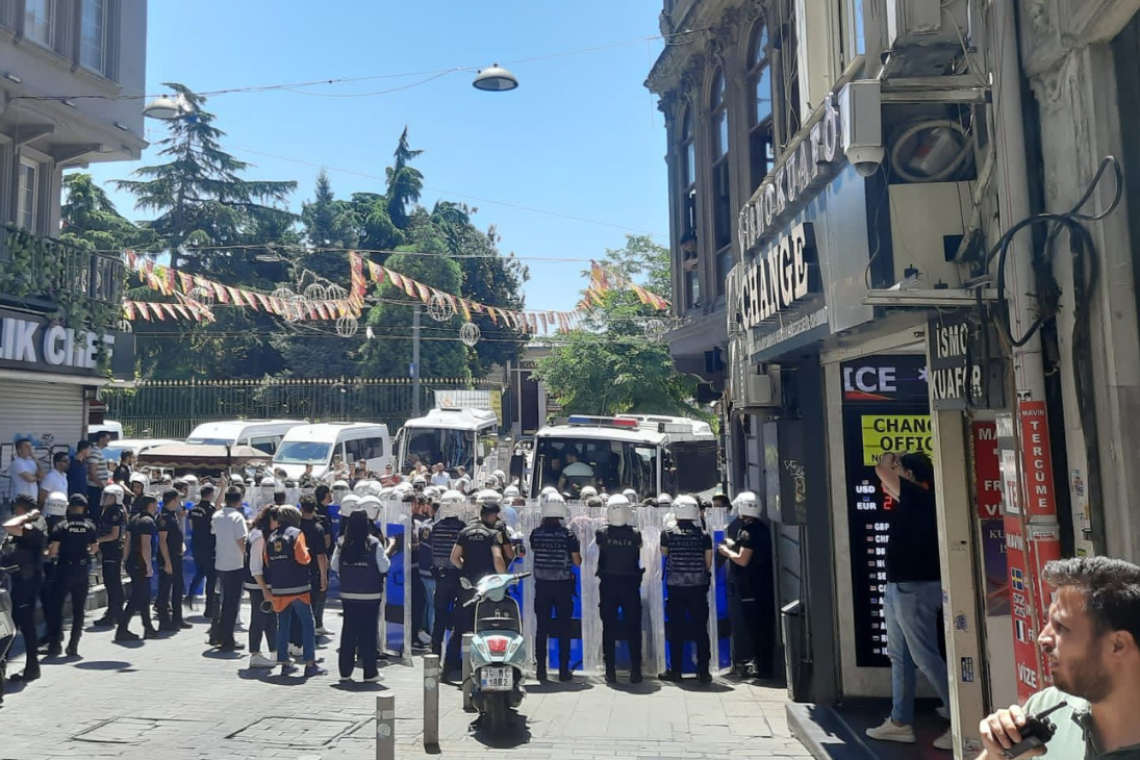 Gözlem Raporu: Cumartesi Anneleri’ne özel üçüncü yasaklama kararına Şişli Kaymakamı imza attı