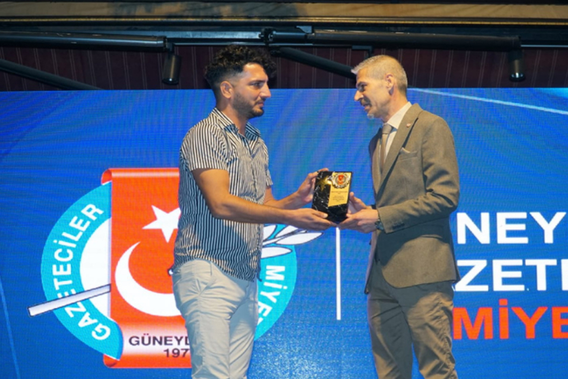 MLSA Co-Director Veysel Ok Dedicates GGC's Press Freedom Award to Imprisoned Journalists