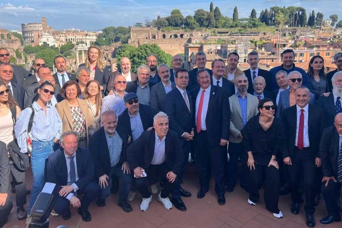 Experts criticize Istanbul municipality's Rome trip for journalists: a challenge to journalistic objectivity