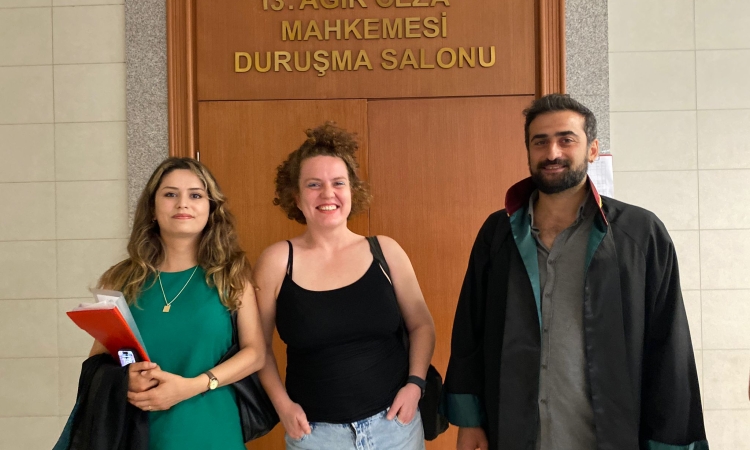 Gazeteci Elif Akgül ‘Zincirleme Propaganda’ iddiasından beraat etti