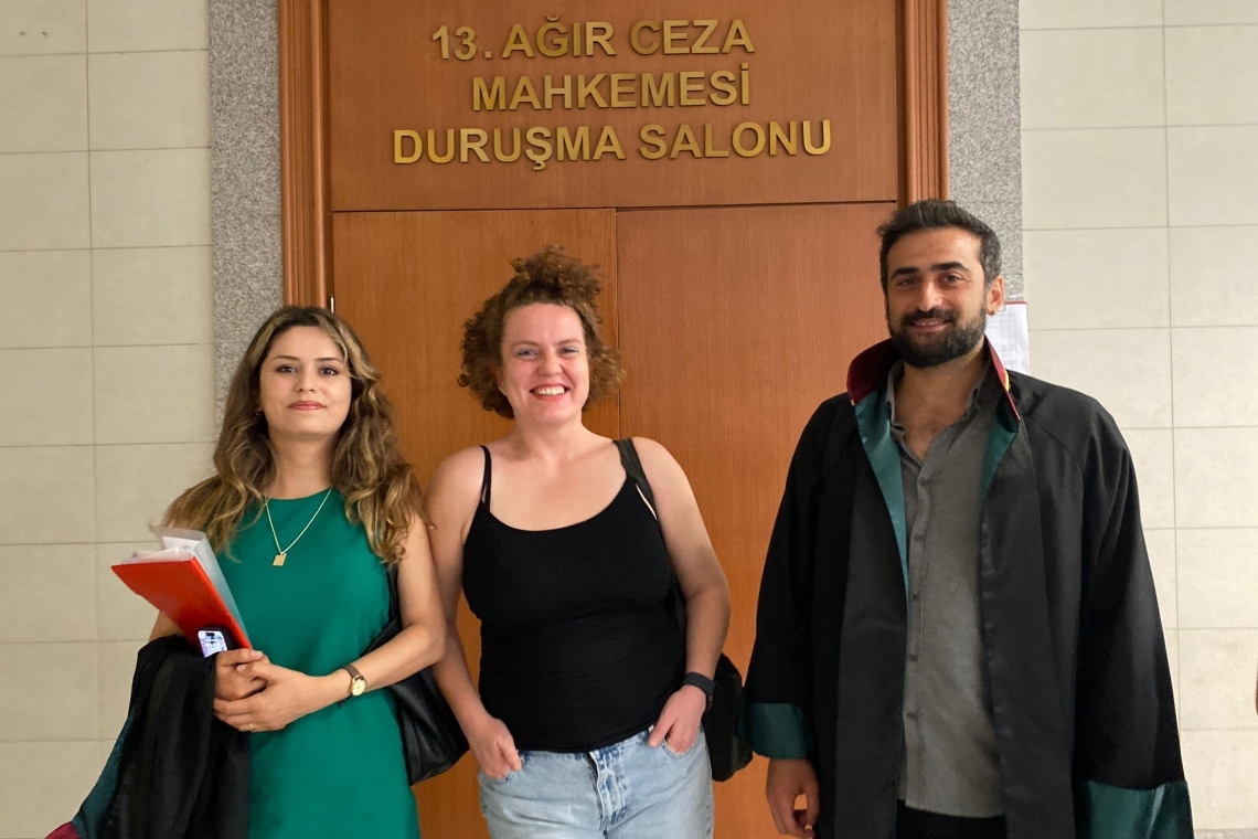 Journalist Elif Akgül acquitted of 'chain propaganda' charges