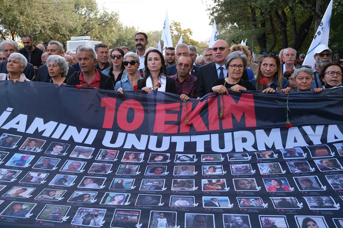 Ankara Gar Katliamı’nda yaşamını yitirenler anıldı: 10 Ekim Katliamı’nı unutturmayacağız