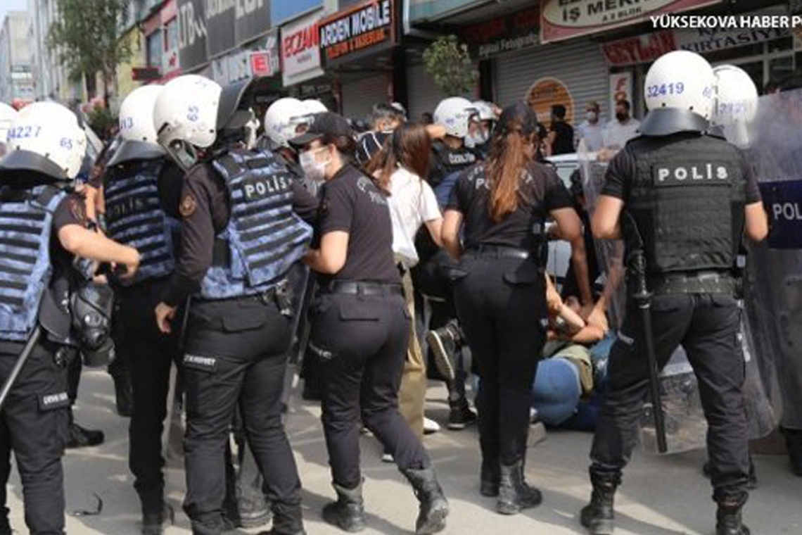 Van protestolarında tutuklananlara yüksek cezalar: Anayasa'da korunan haklar yok sayıldı