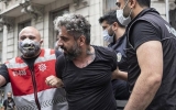 Photojournalist Bülent Kılıç acquitted of charges of 'insulting and resisting police'