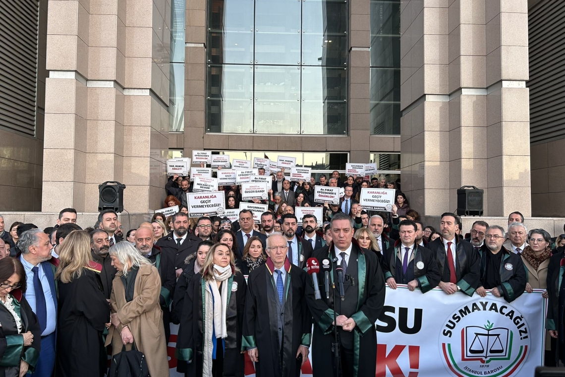 İstanbul Barosu davasında avukatların yokluğunda karar açıklandı: Yönetim kurulunun görevine son verildi 