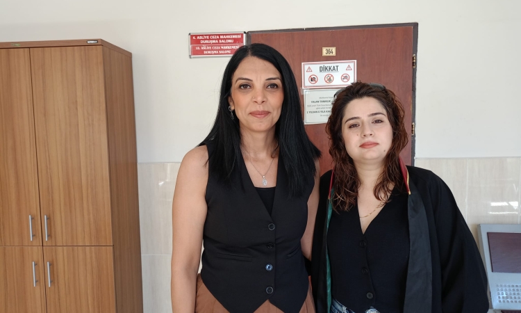 Gazeteci Yelda Çiçek yeniden yargılandığı davada beraat etti