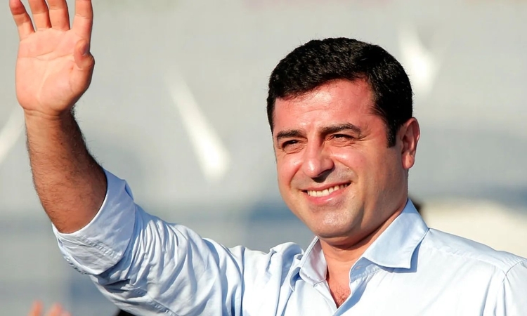 Selahattin Demirtaş hakkında TCK 301’den 12. dava açıldı