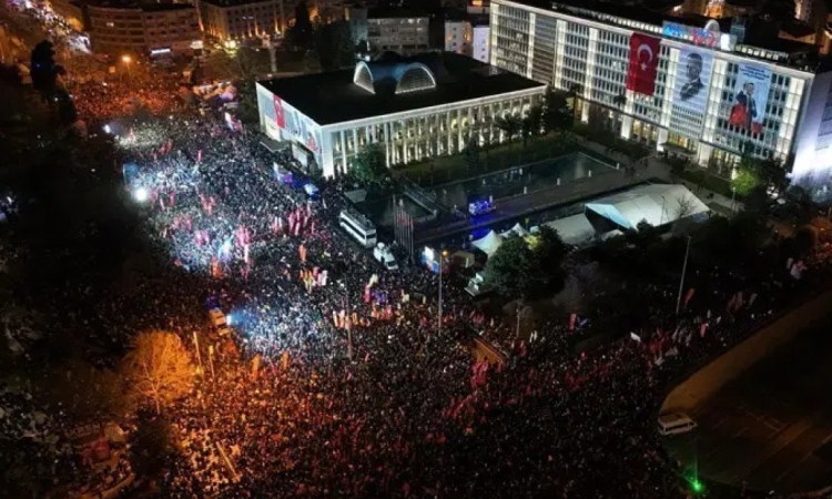 ﻿  139 kişinin yargılandığı Saraçhane davası ertelendi: Bilirkişi raporu dosyaya eklenmedi 