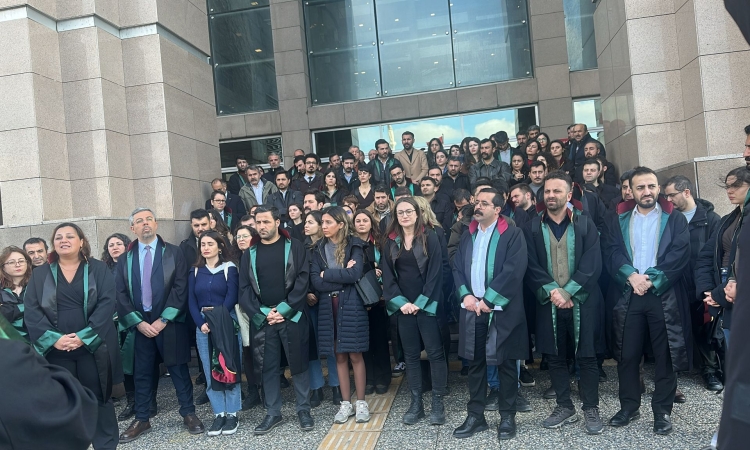 İstanbul’da ÖHD’li Avukatlar ve TUAD Üyelerine Yönelik Davada Karar: 28 Sanığa Hapis Cezası, 11 Beraat