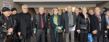 Eski YARSAV Başkanı Eminağaoğlu’nun yargılandığı dava savunmalar dinlenmeden ertelendi
