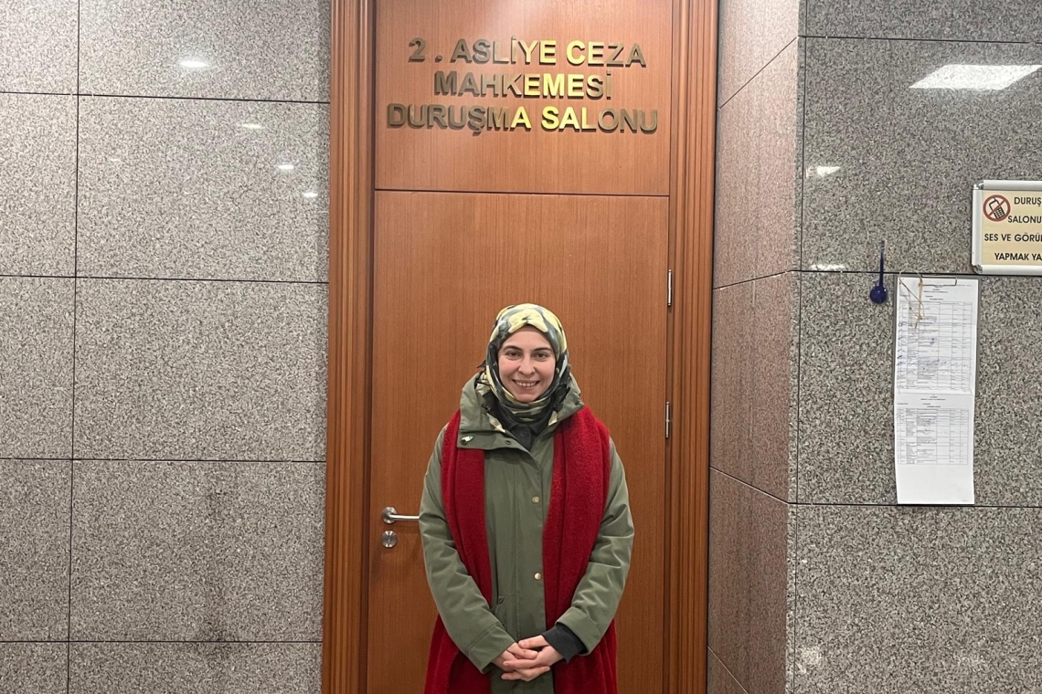 Feyza Nur Çalıkoğlu, Geri Gönderme Merkezi haberleri nedeniyle yargılandığı davada beraat etti
