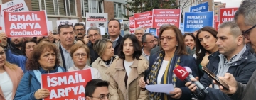 Joint statement read in Ankara for journalists Arı and Uludağ: “Journalists are not enemies, this enemy law must be abandoned”